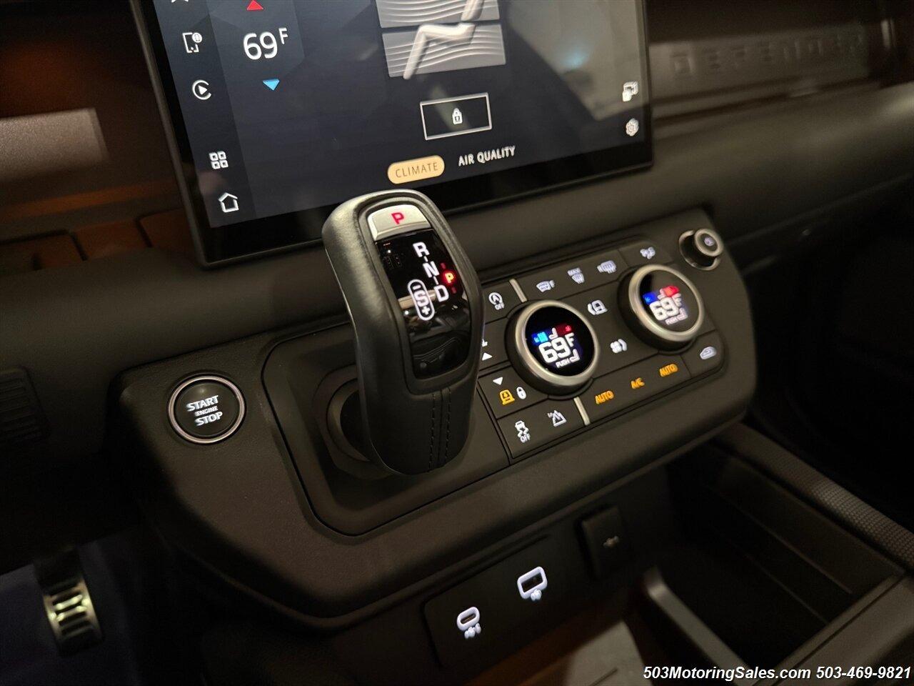 2024 Land Rover Defender 90 Urban Widetrack