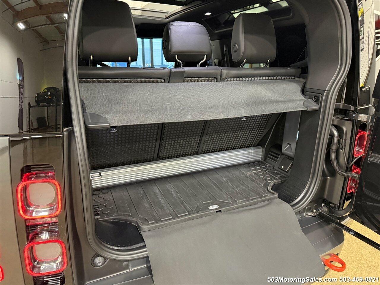 2024 Land Rover Defender 90 Urban Widetrack