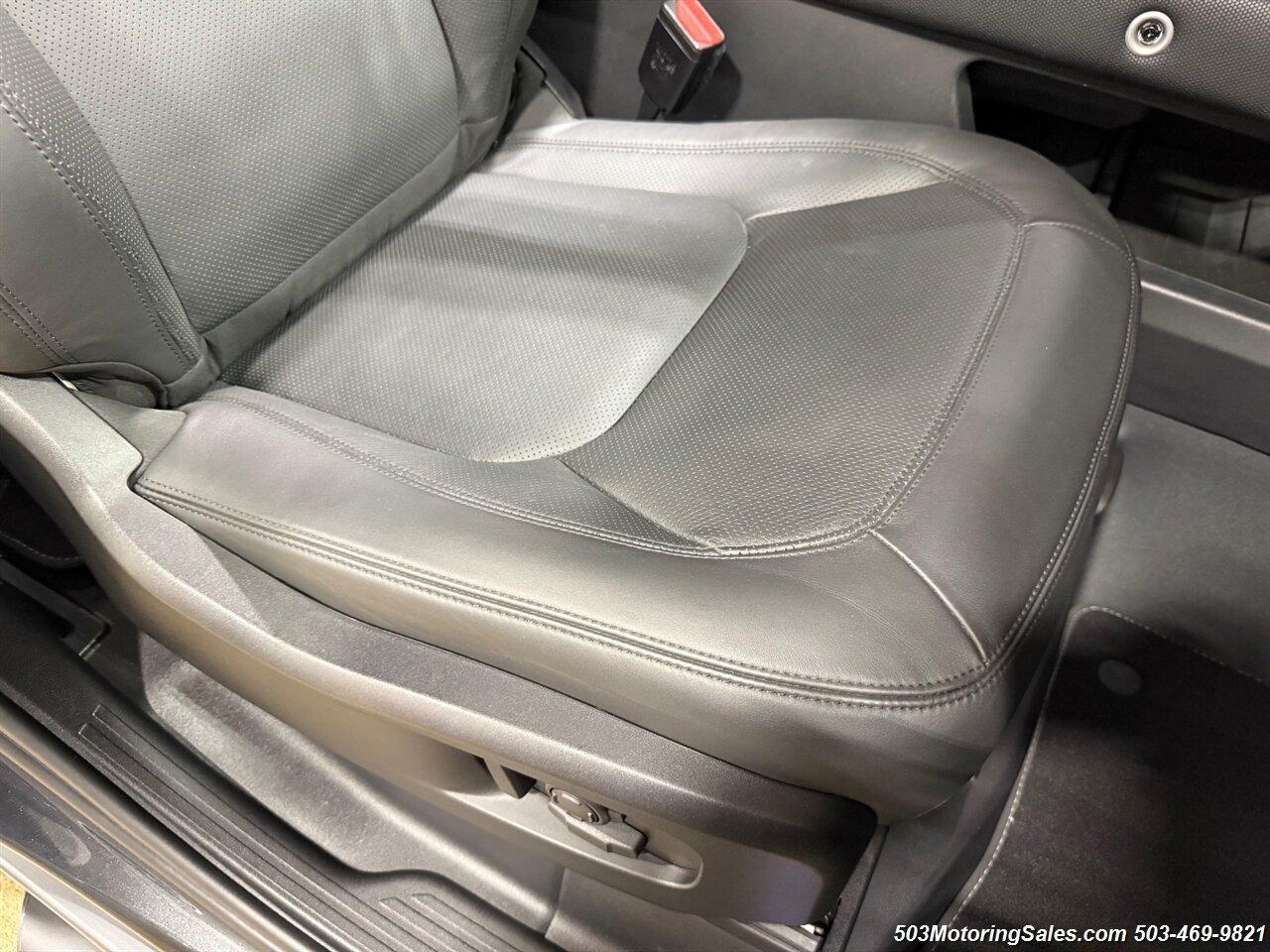 2024 Land Rover Defender 90 Urban Widetrack