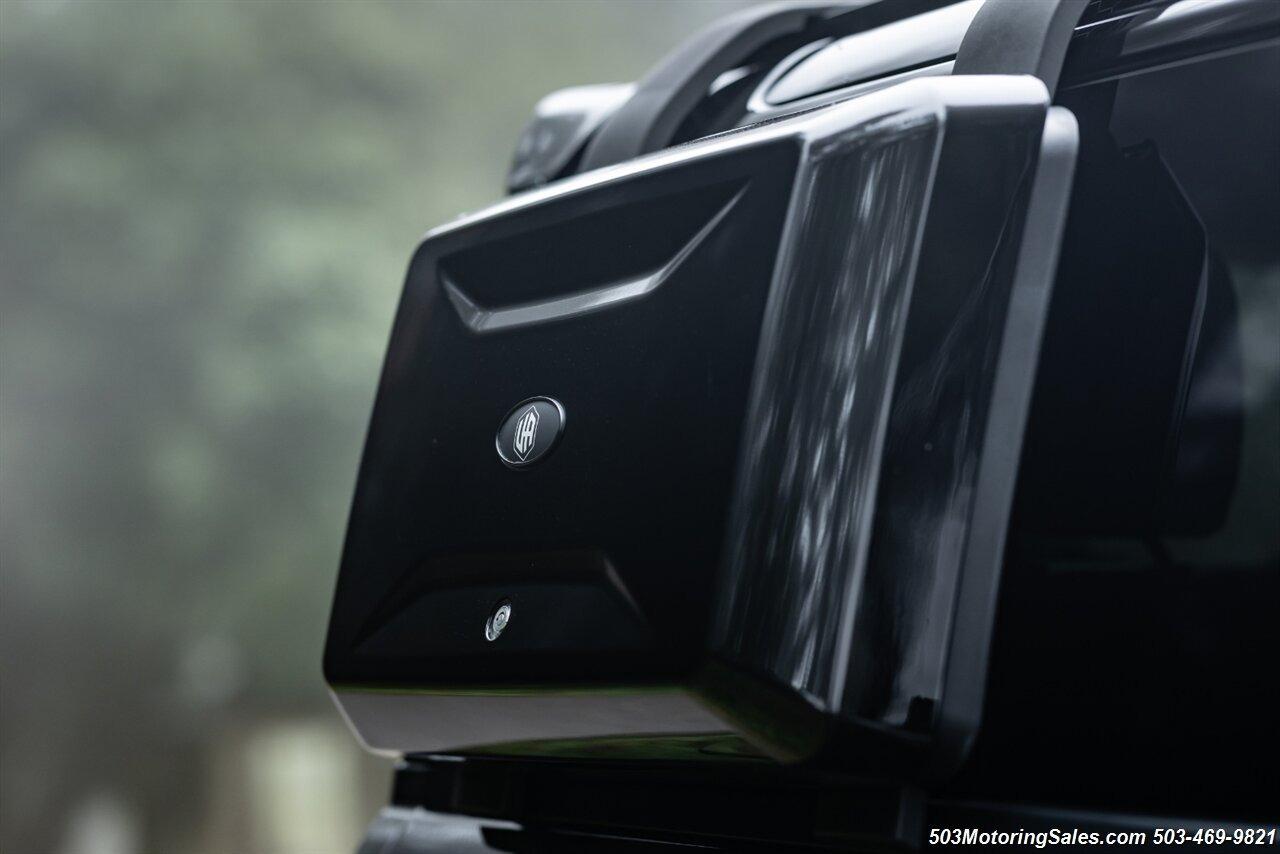 2024 Land Rover Defender 90 Urban Widetrack