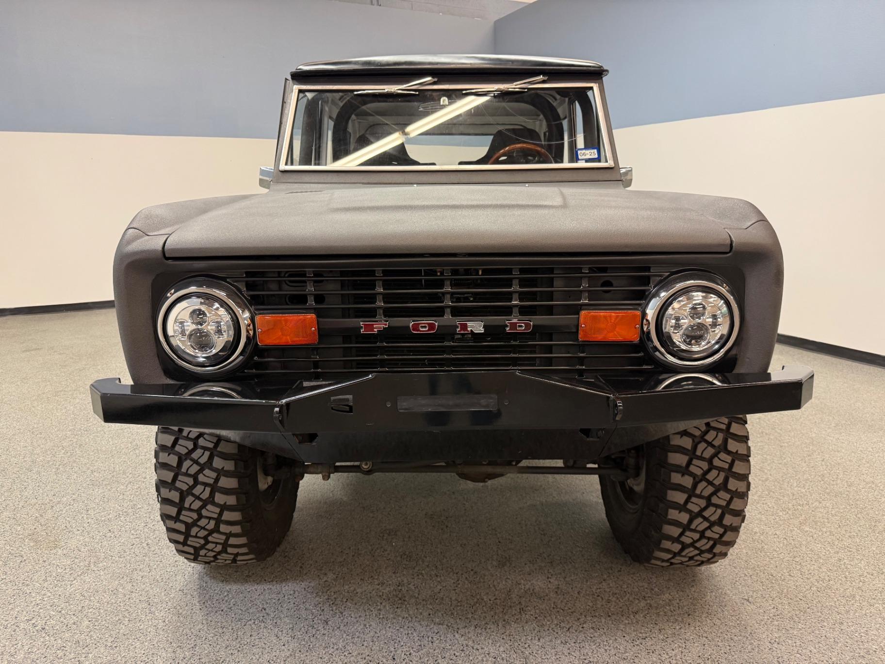 1970 Ford Bronco - 3