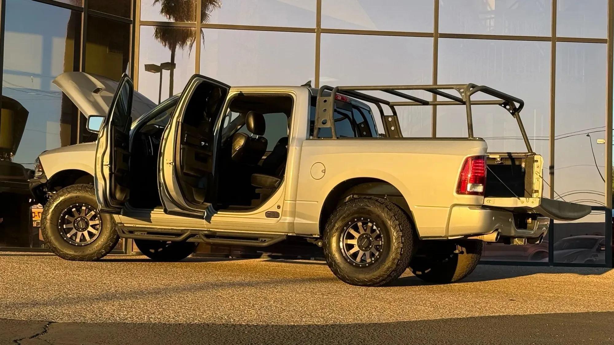 2017 RAM 1500 Crew Cab