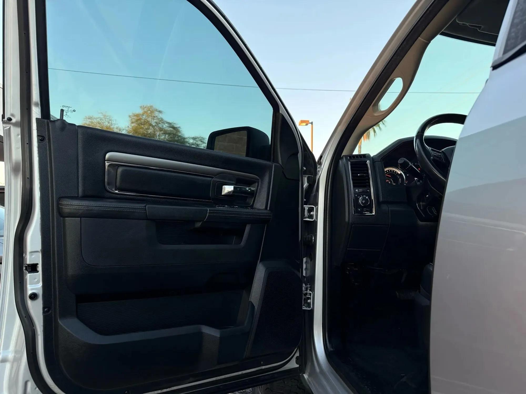 2017 RAM 1500 Crew Cab