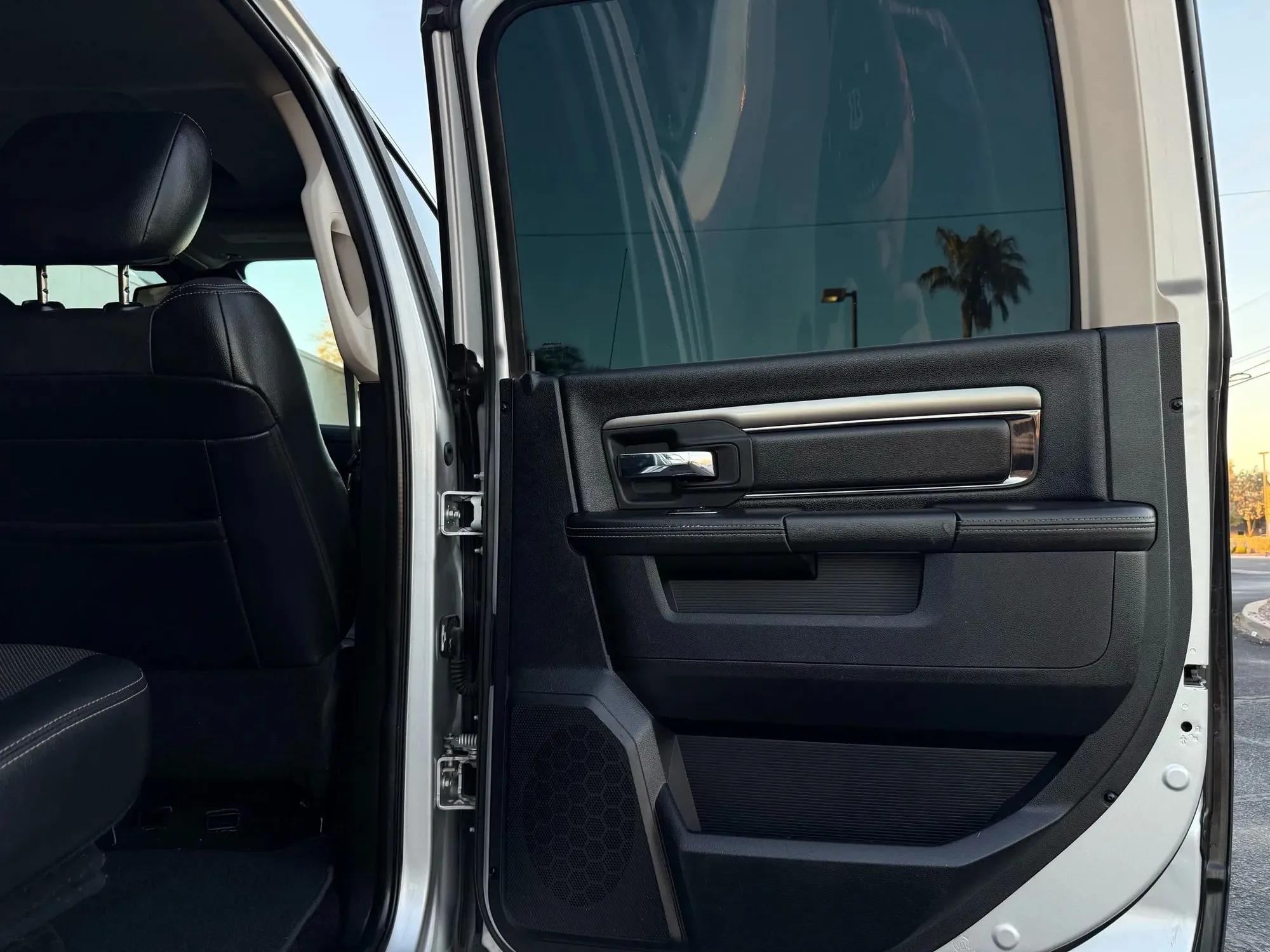 2017 RAM 1500 Crew Cab