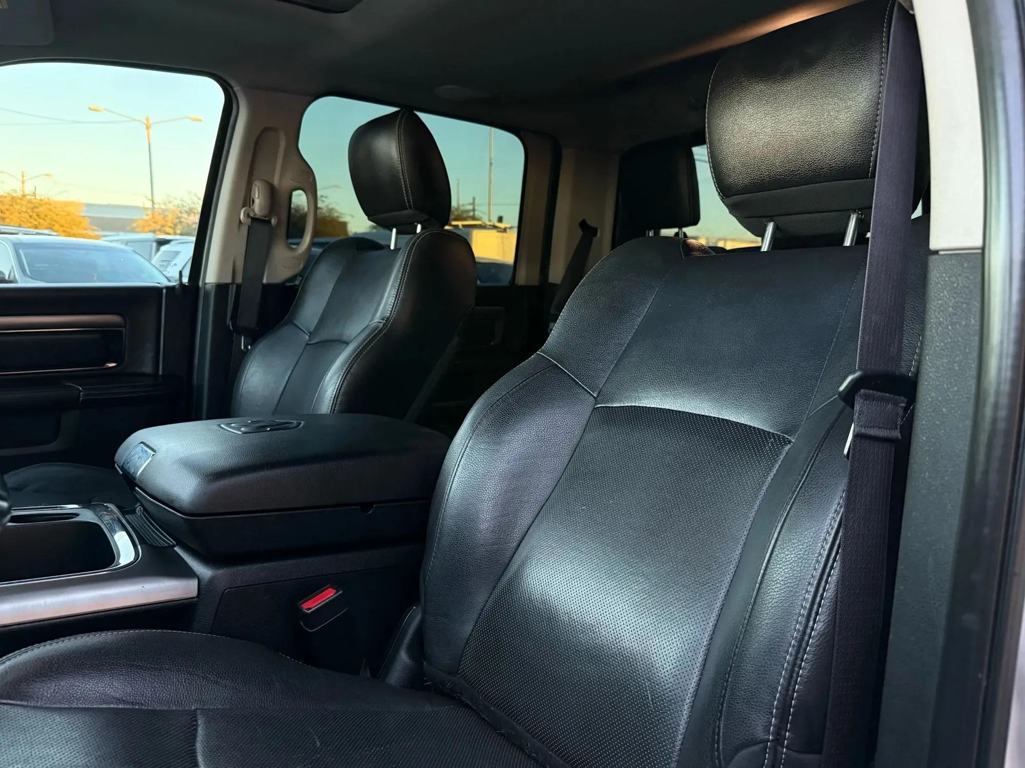 2017 RAM 1500 Crew Cab