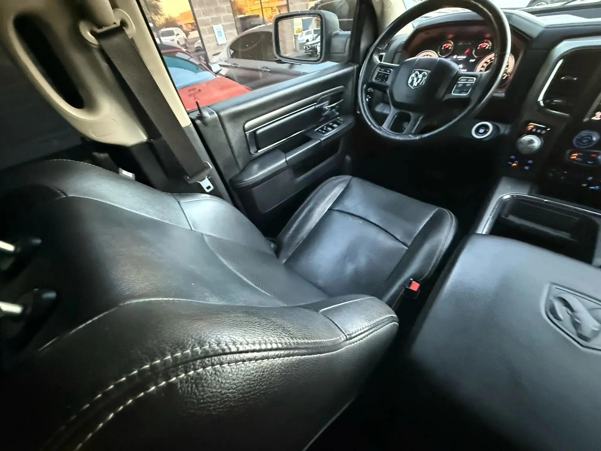 2017 RAM 1500 Crew Cab