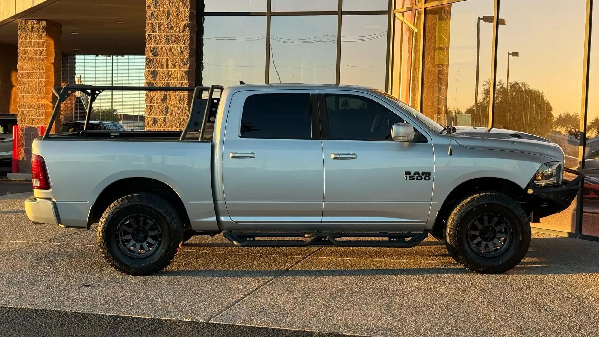 2017 RAM 1500 Crew Cab