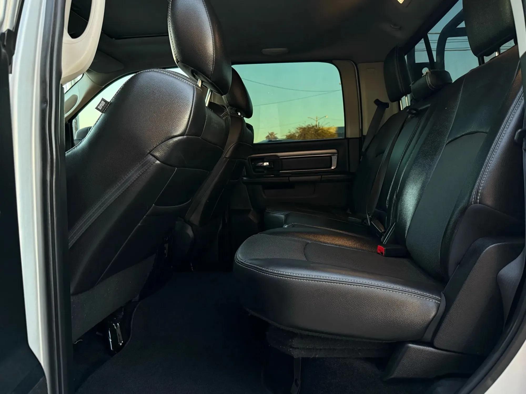 2017 RAM 1500 Crew Cab