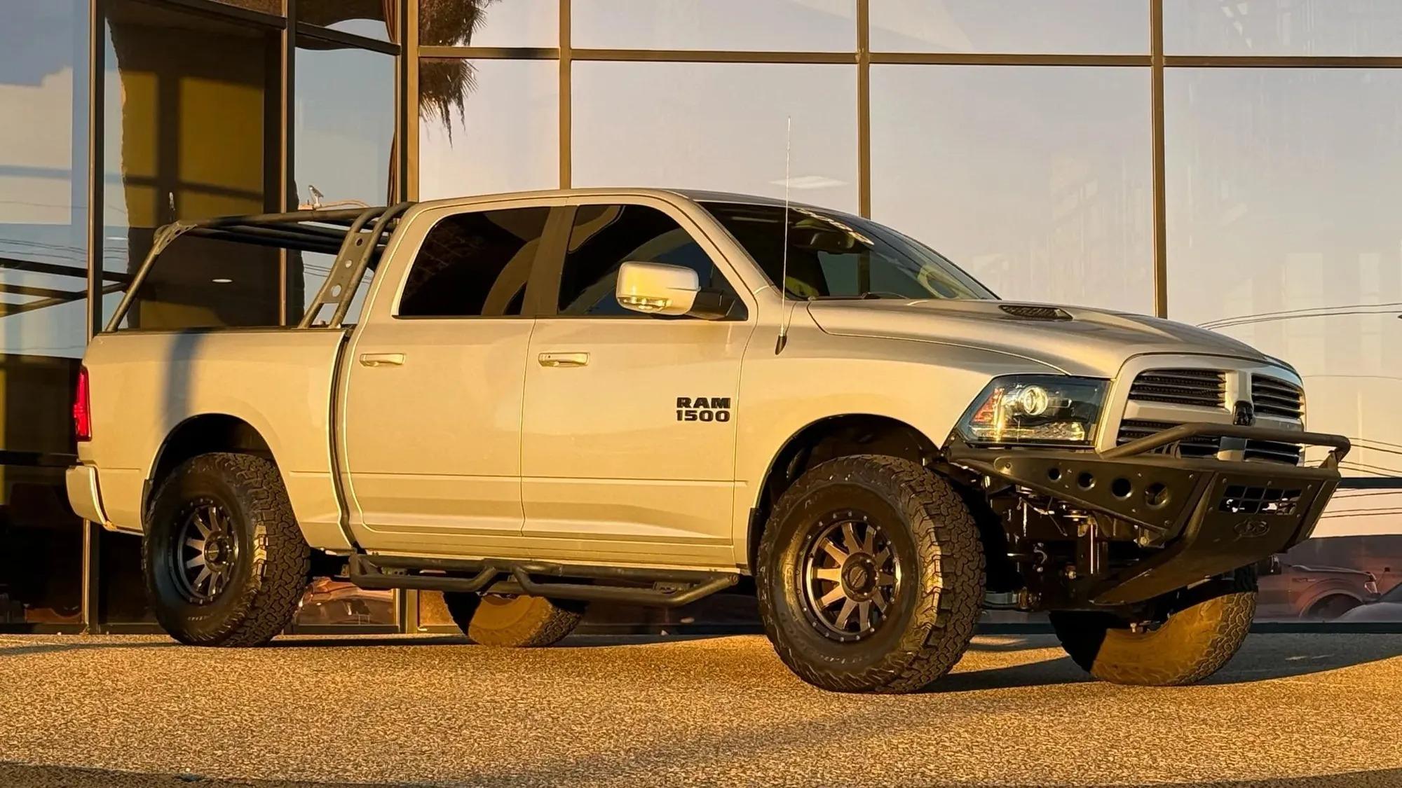 2017 RAM 1500 Crew Cab