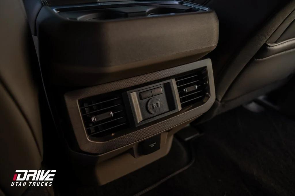 2025 Ford F-350SD Platinum