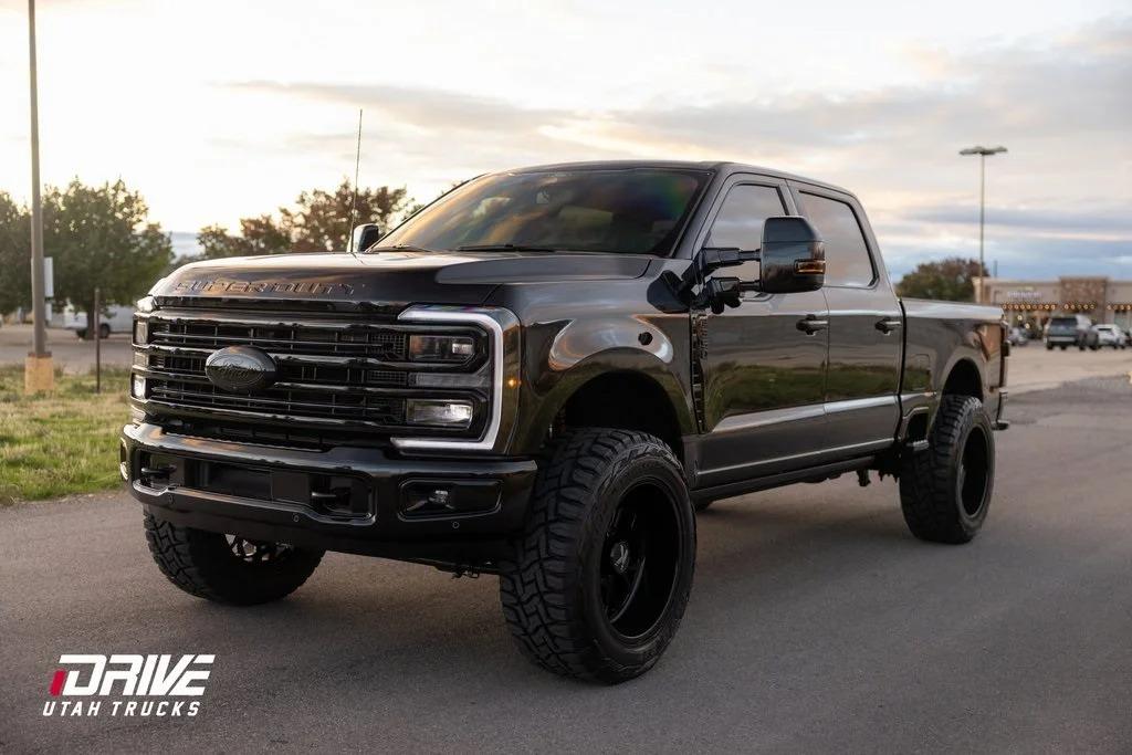 2025 Ford F-350SD Platinum
