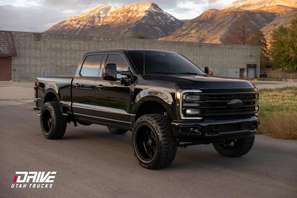 2025 Ford F-350SD Platinum