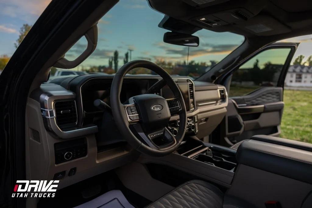 2025 Ford F-350SD Platinum