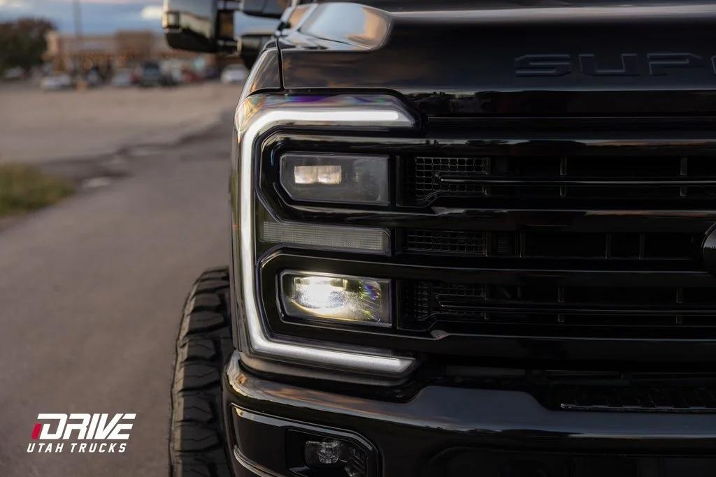 2025 Ford F-350SD Platinum