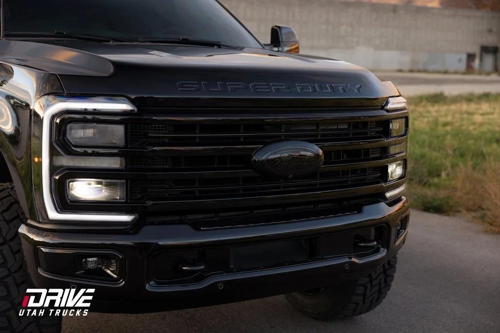 2025 Ford F-350SD Platinum