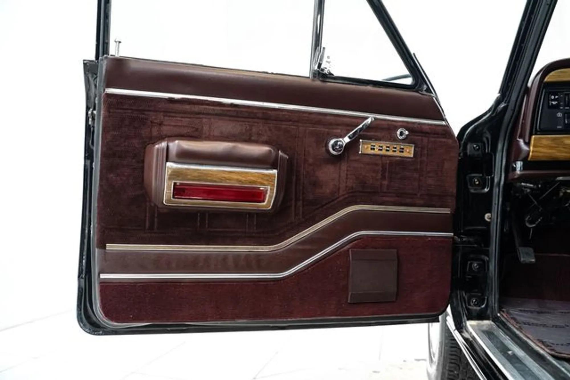 1987 Jeep Grand Wagoneer Ambassador Edition