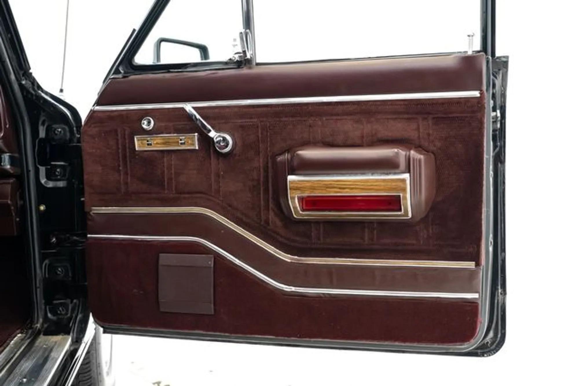 1987 Jeep Grand Wagoneer Ambassador Edition