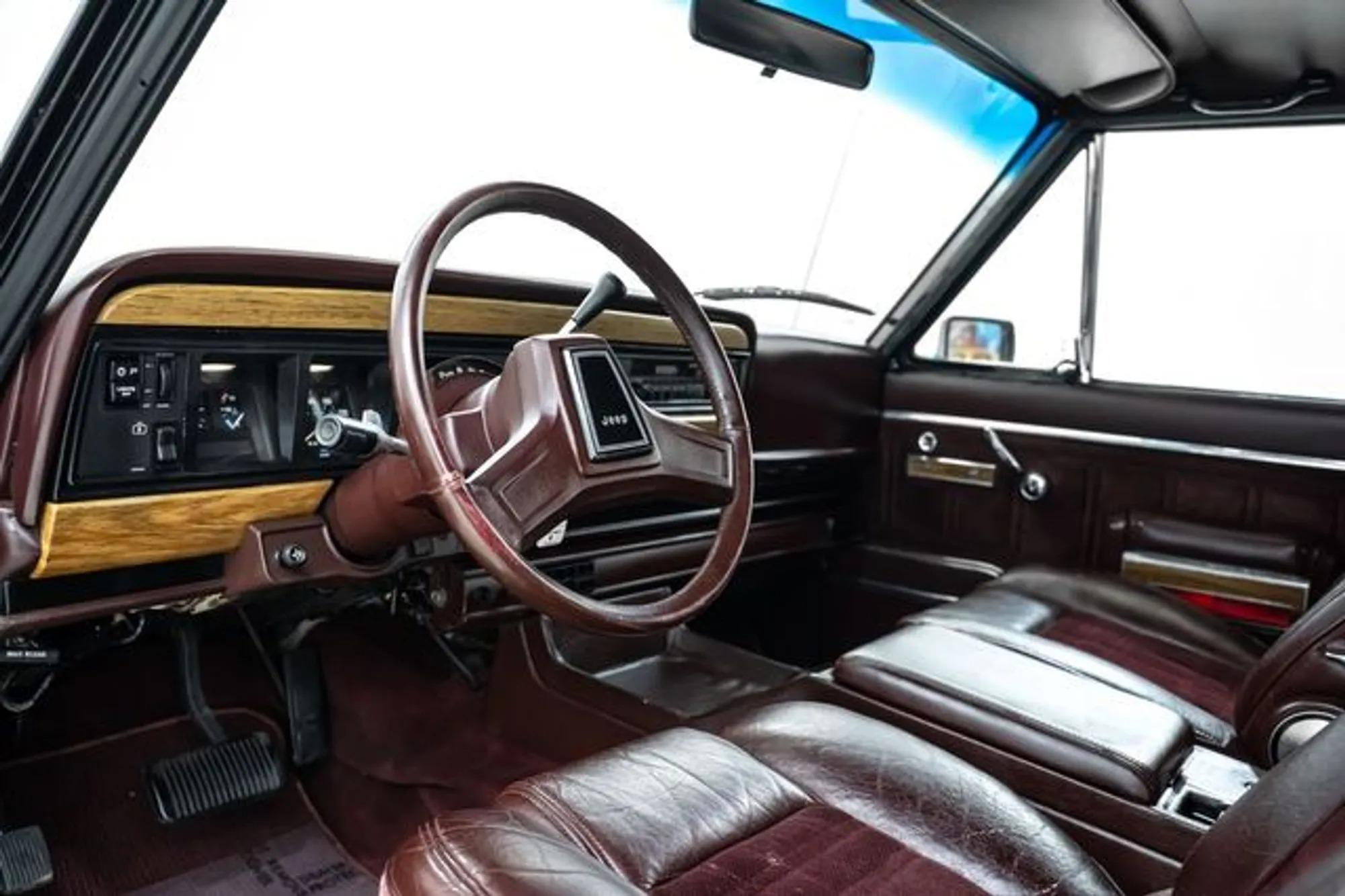 1987 Jeep Grand Wagoneer Ambassador Edition