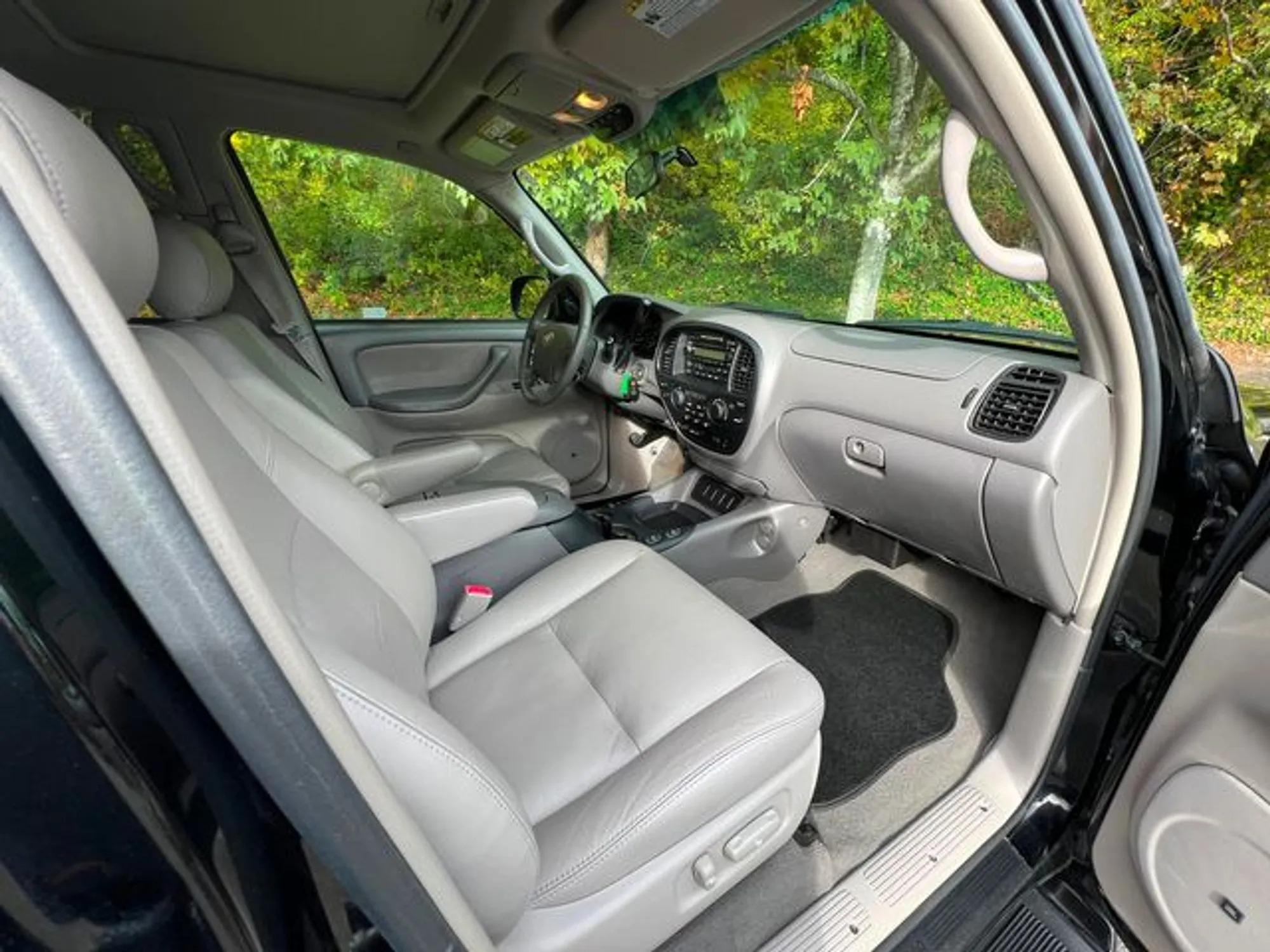 2007 Toyota Sequoia SR5