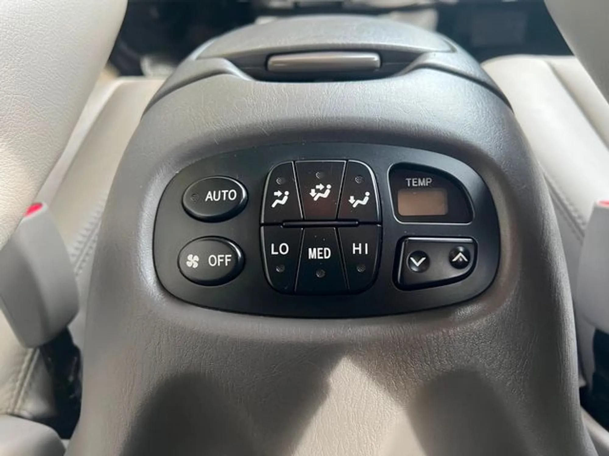 2007 Toyota Sequoia SR5