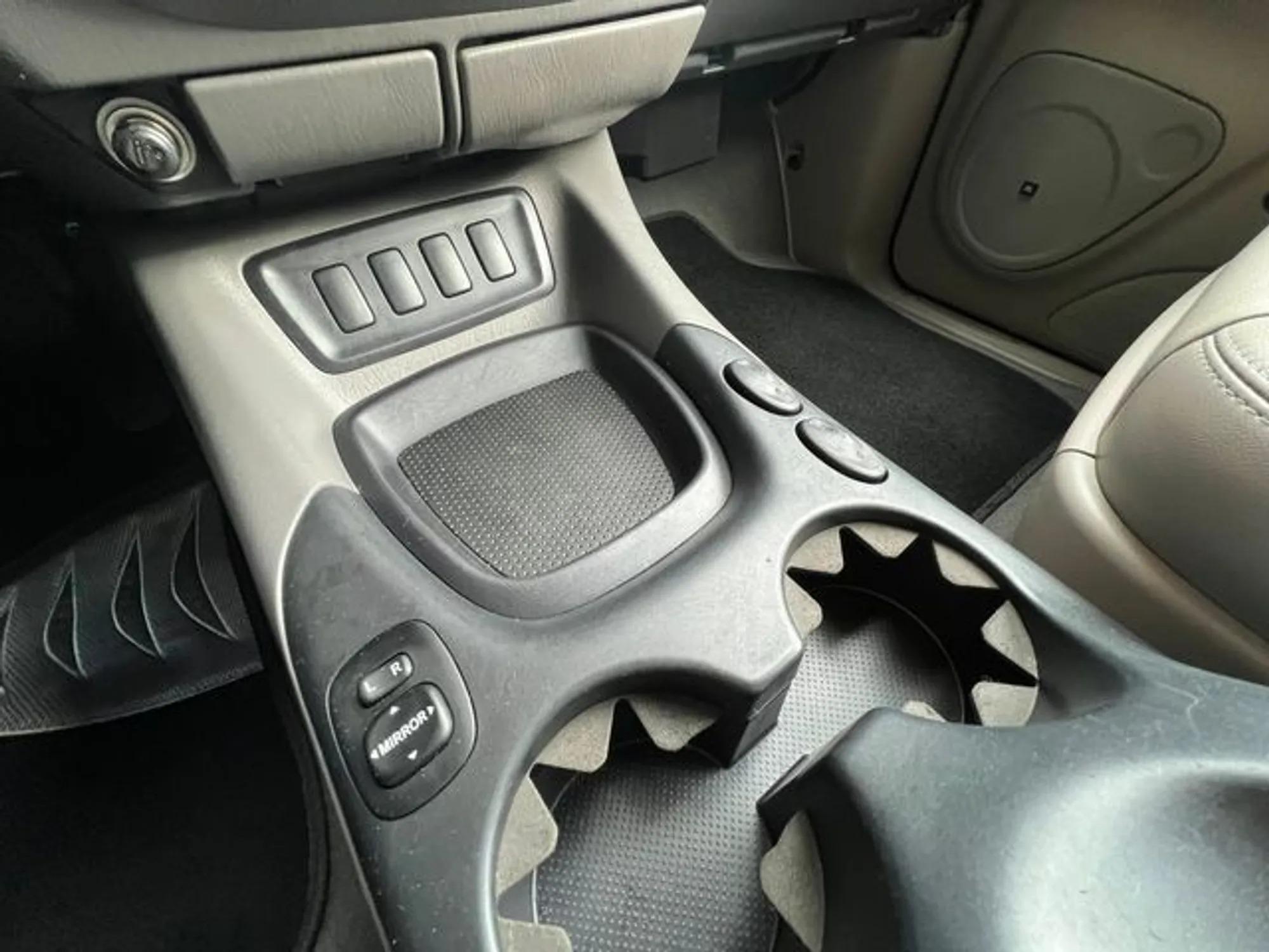 2007 Toyota Sequoia SR5