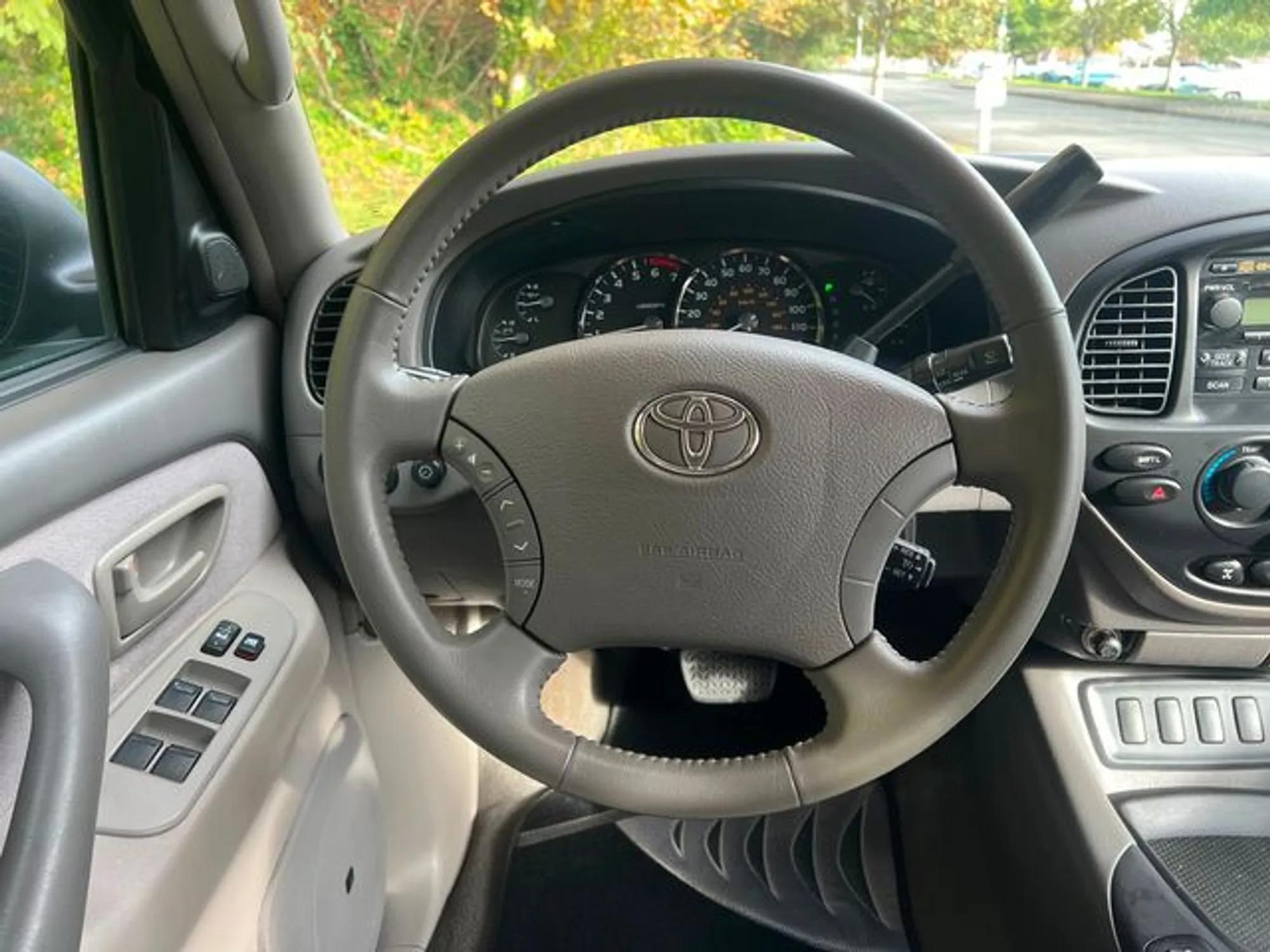 2007 Toyota Sequoia SR5