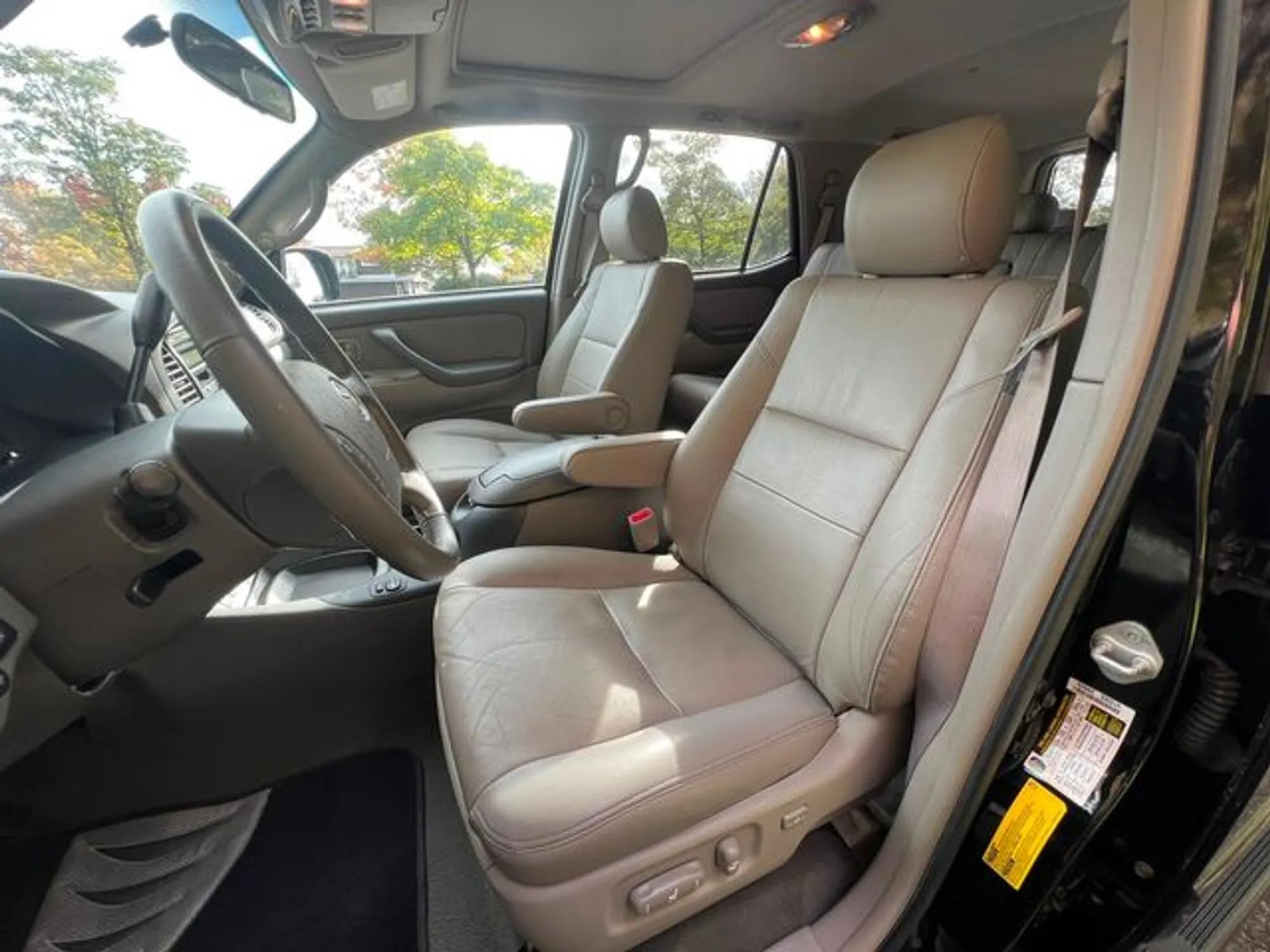 2007 Toyota Sequoia SR5