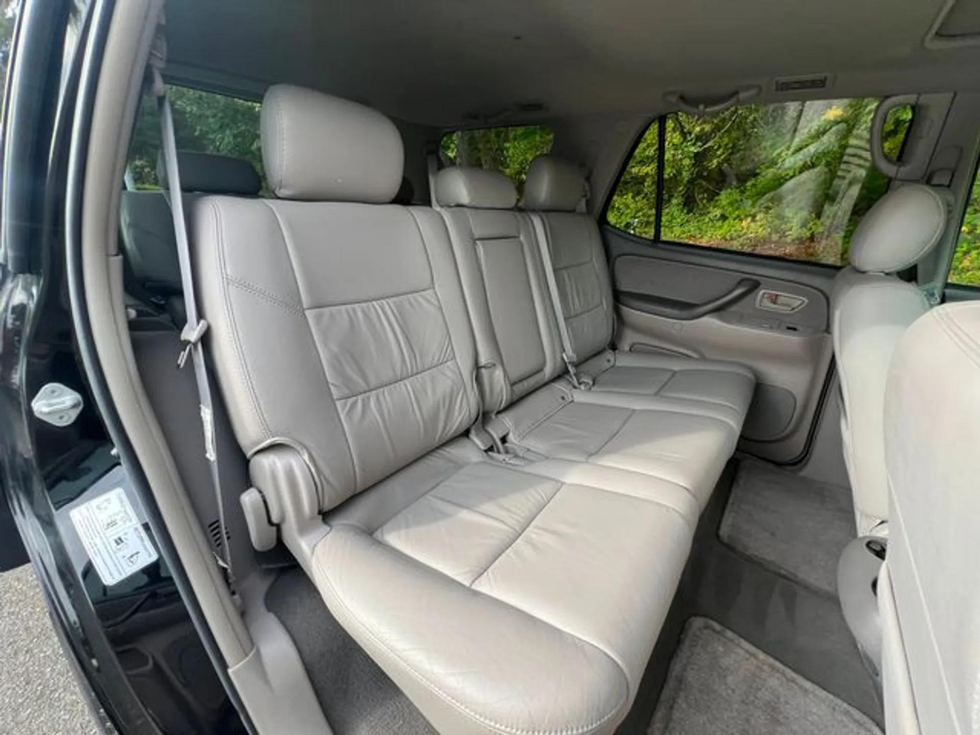 2007 Toyota Sequoia SR5