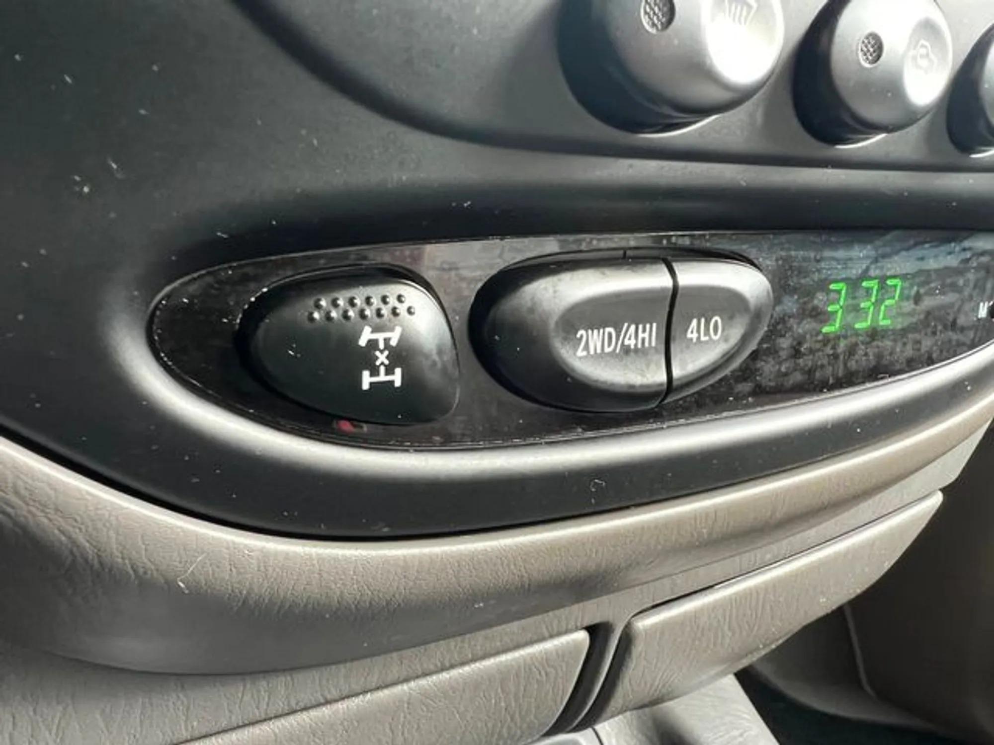 2007 Toyota Sequoia SR5