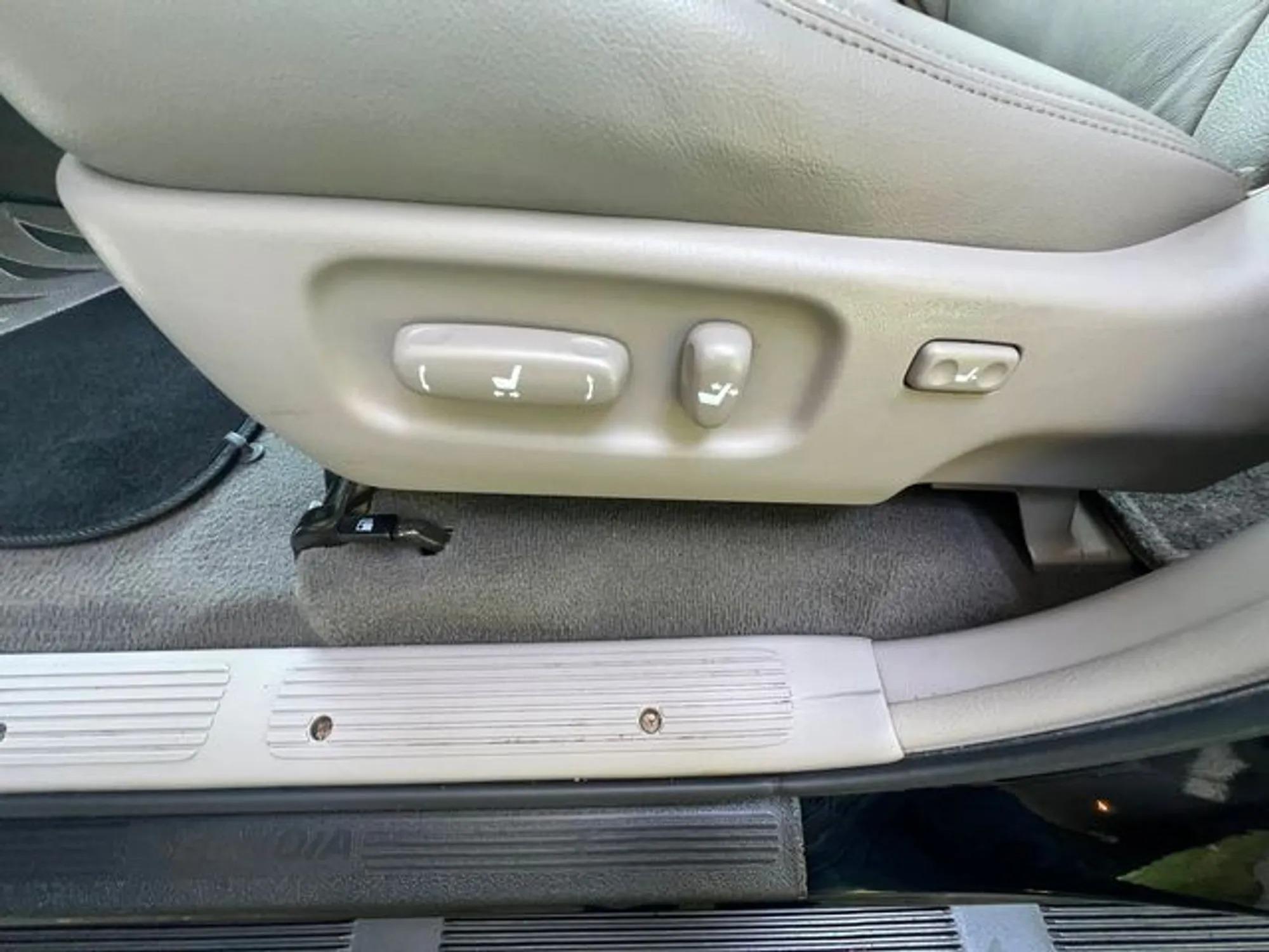 2007 Toyota Sequoia SR5