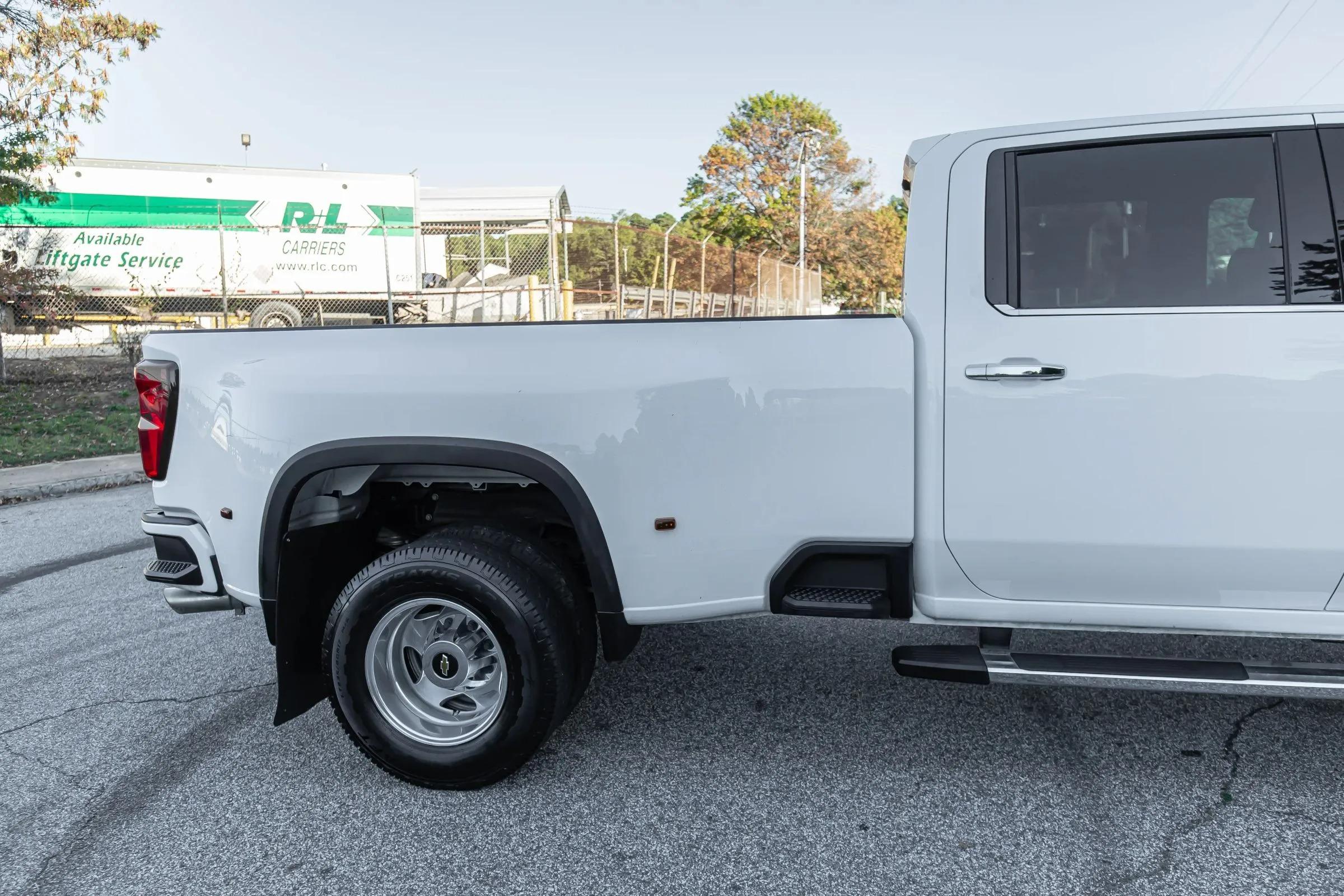 2023 Chevrolet Silverado 3500 High Country