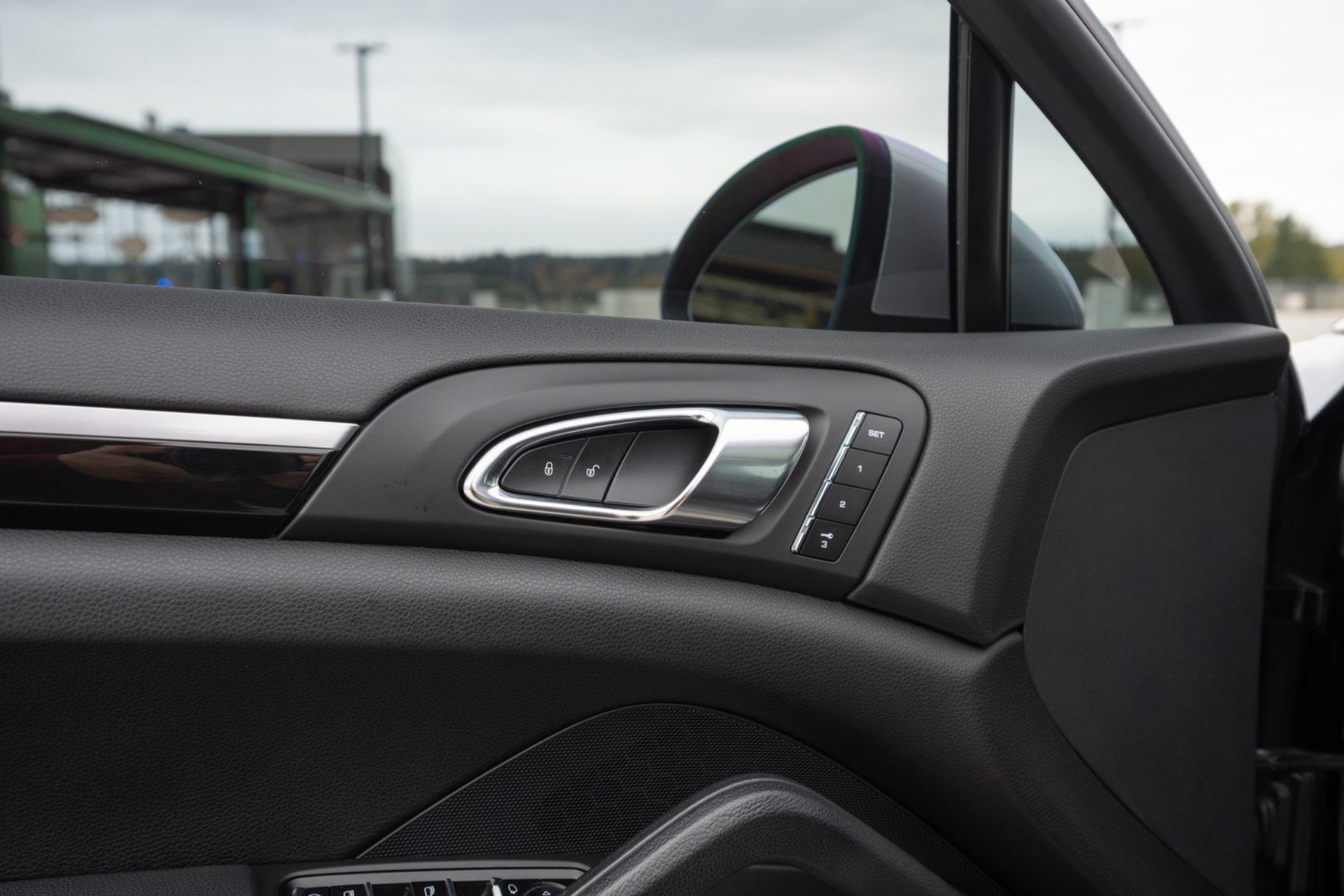 Modified 2013 Porsche Cayenne