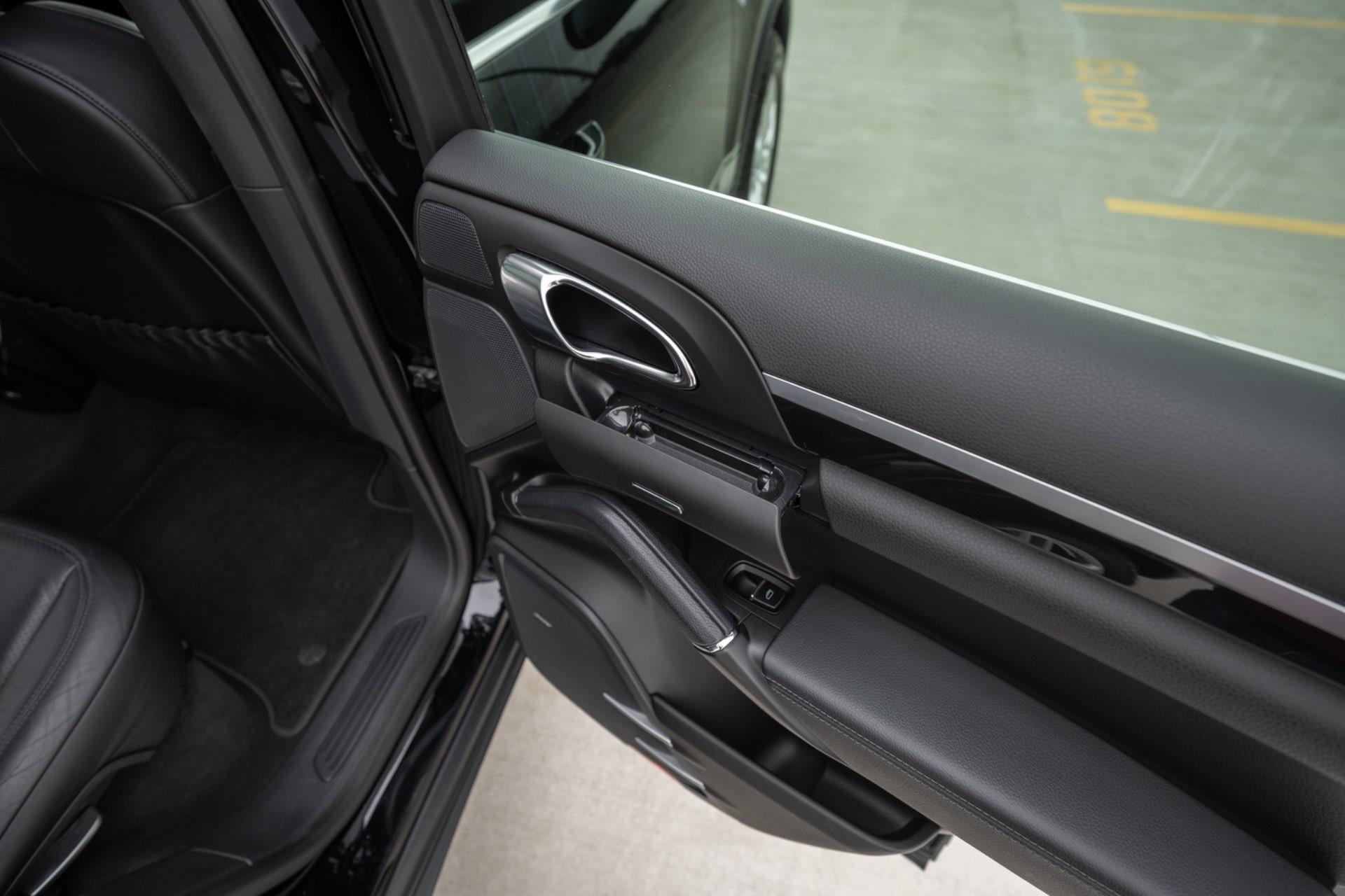 Modified 2013 Porsche Cayenne