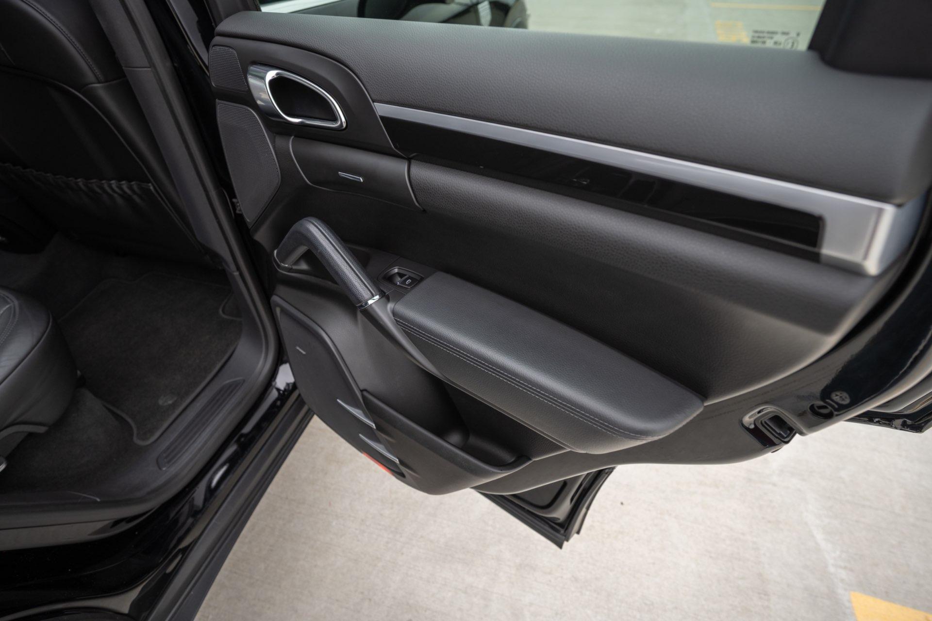 Modified 2013 Porsche Cayenne