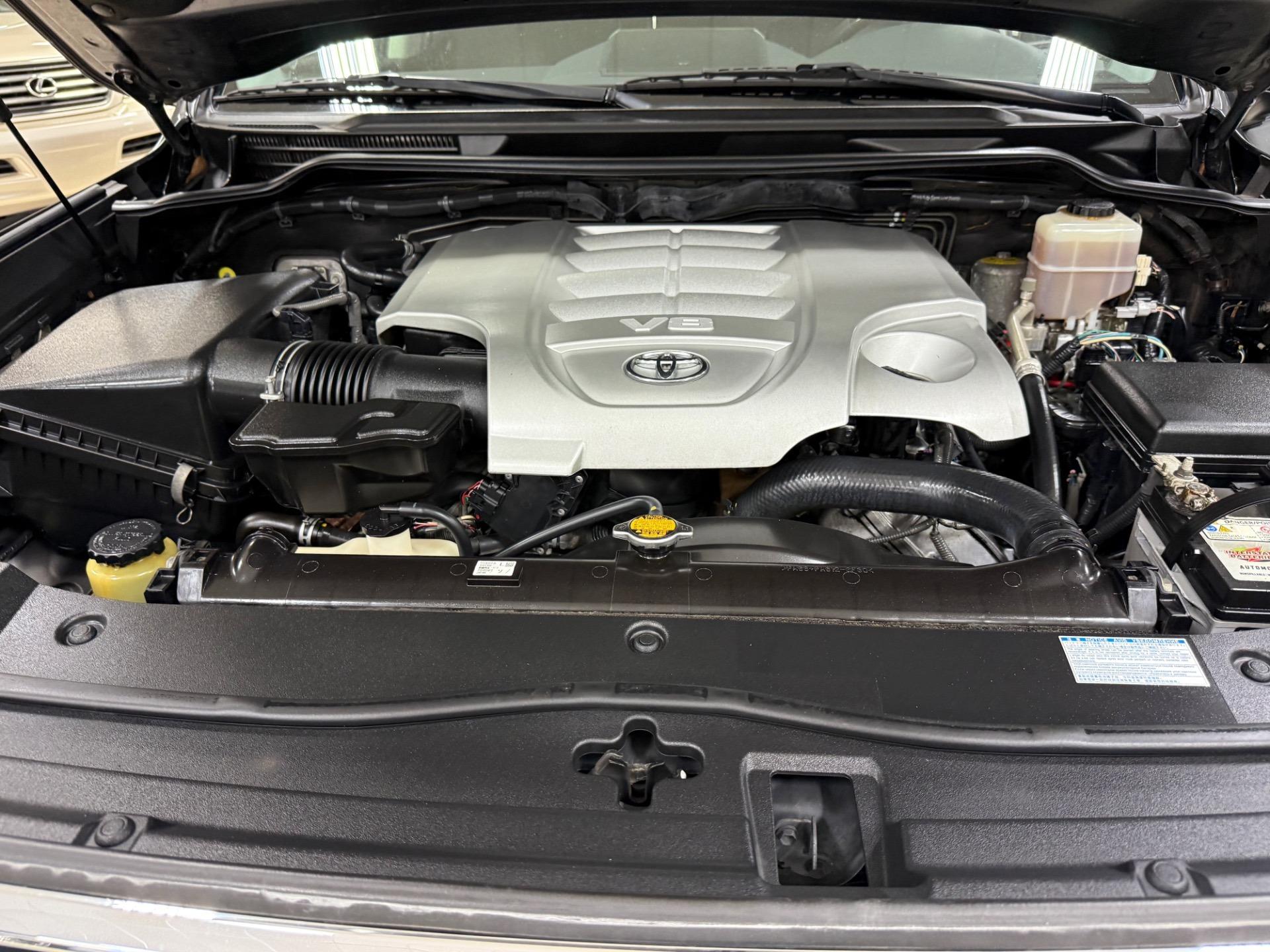 2016 Toyota Land Cruiser