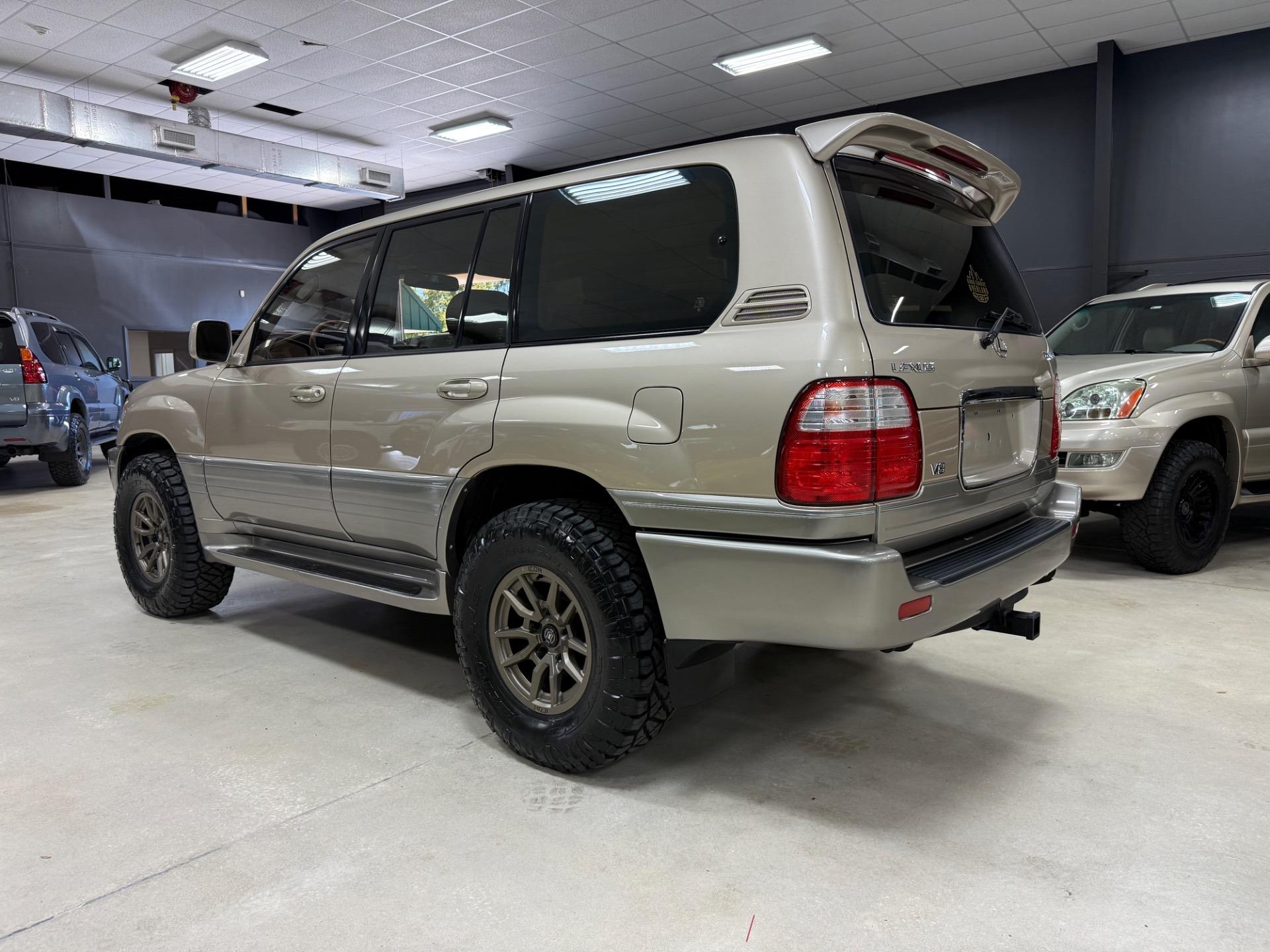 2000 Lexus LX 470