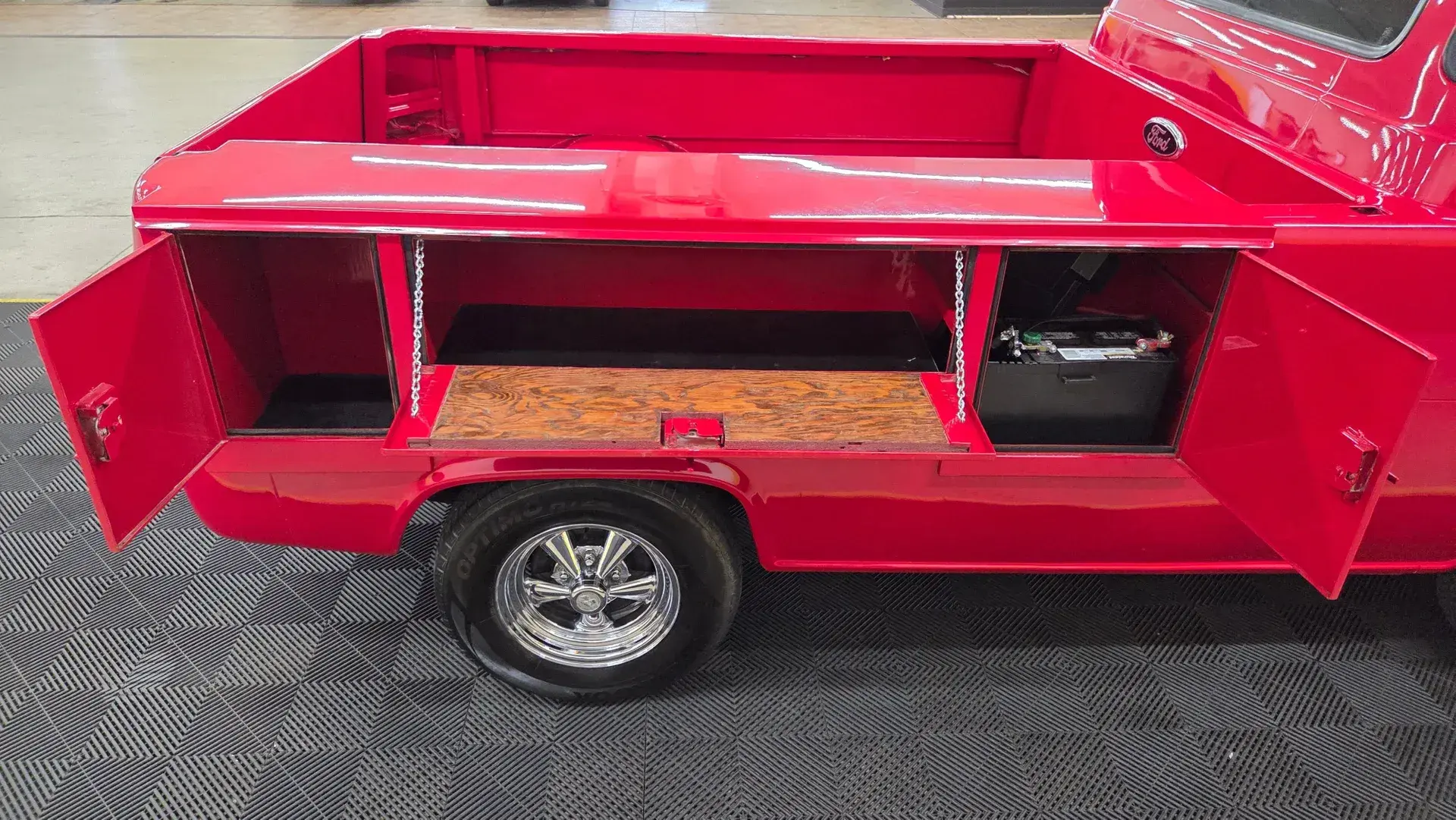 1965 Ford E100 Econoline