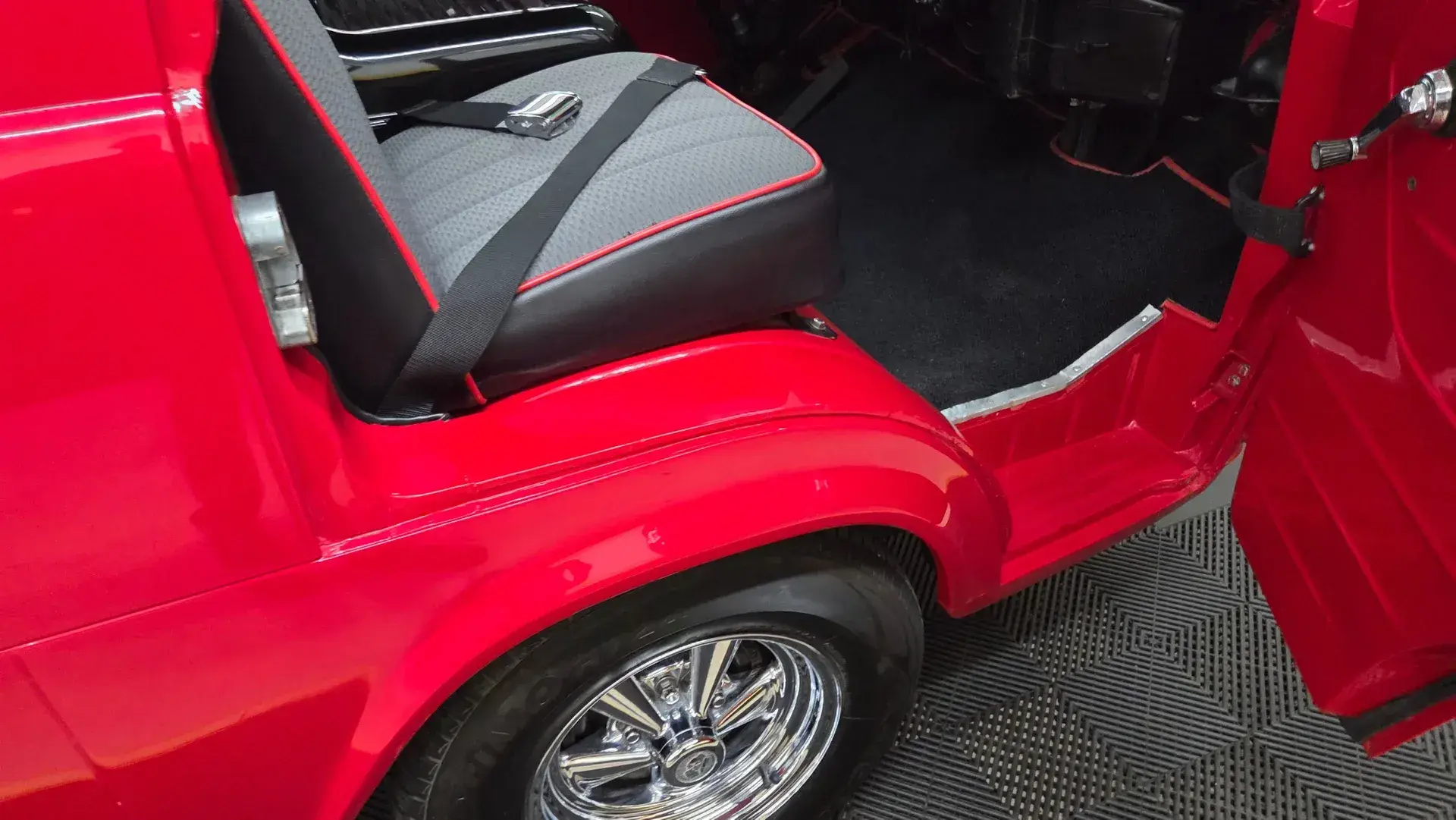 1965 Ford E100 Econoline