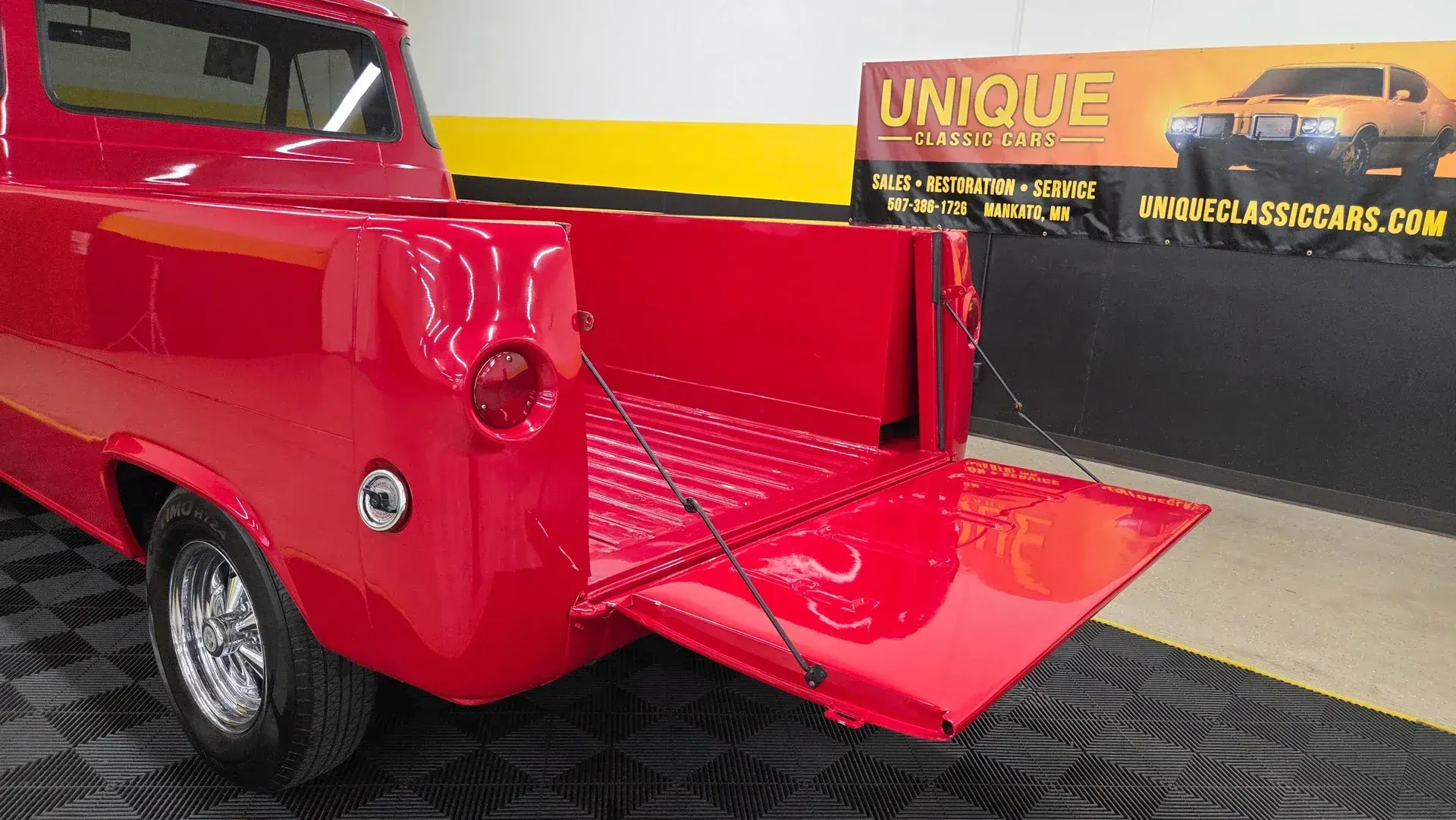 1965 Ford E100 Econoline