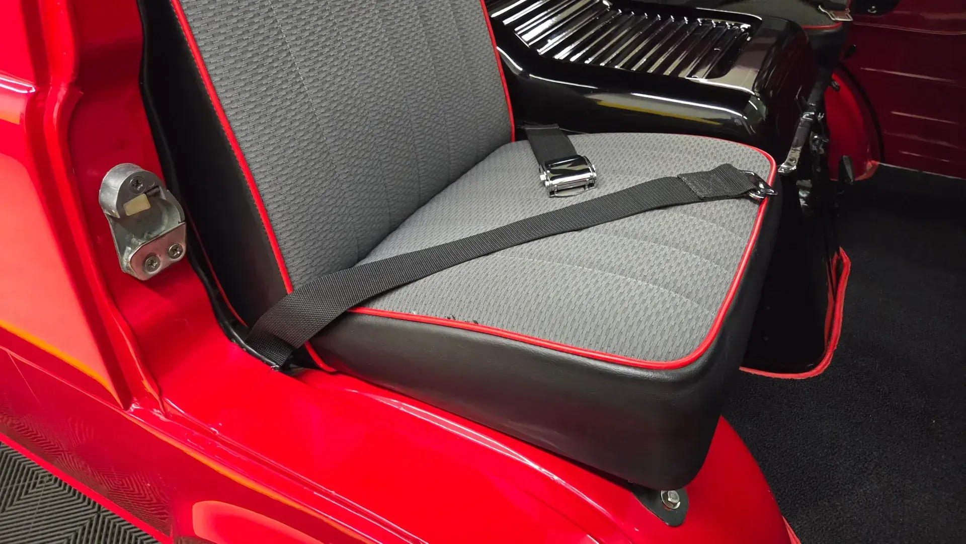 1965 Ford E100 Econoline