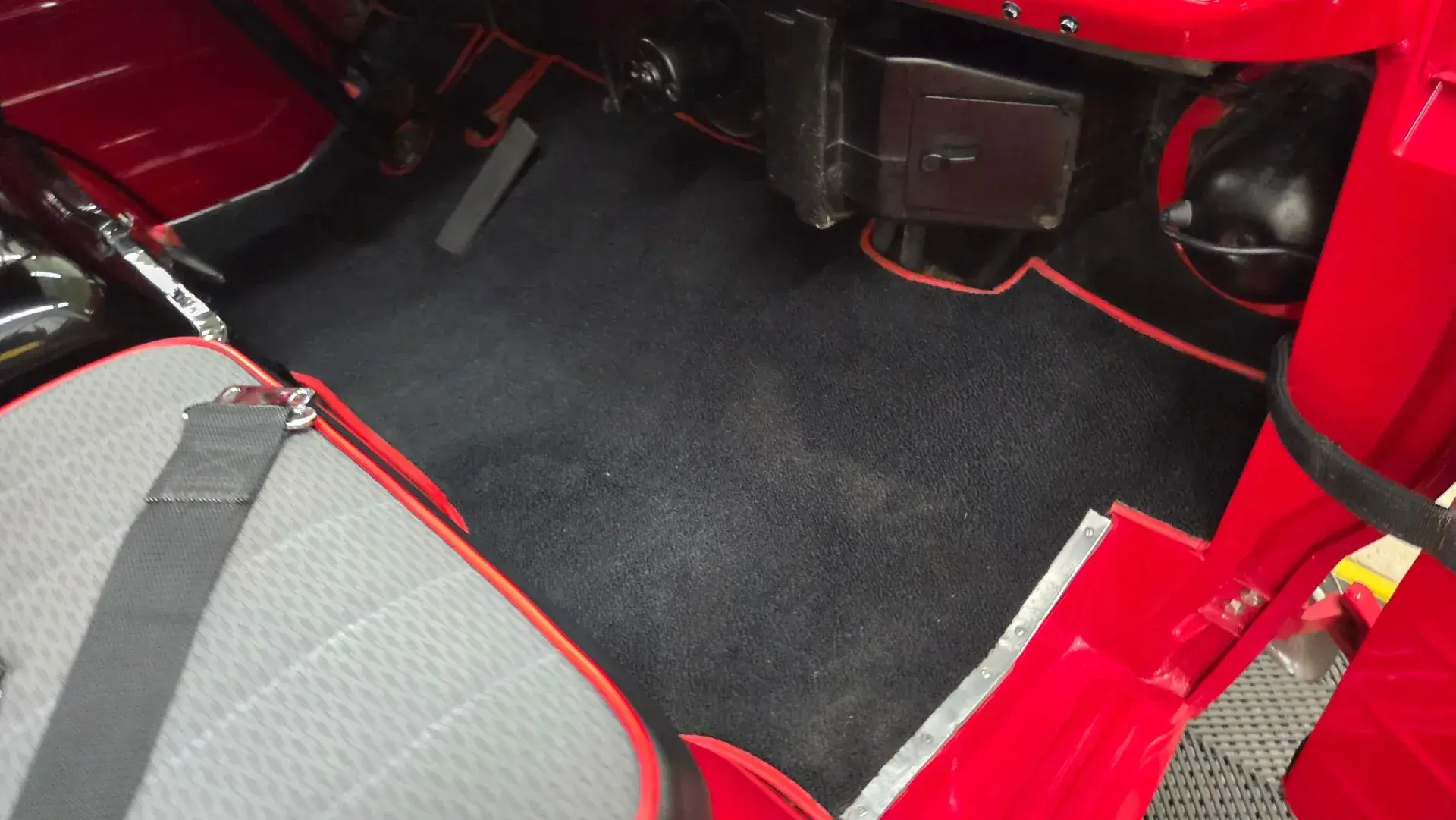 1965 Ford E100 Econoline