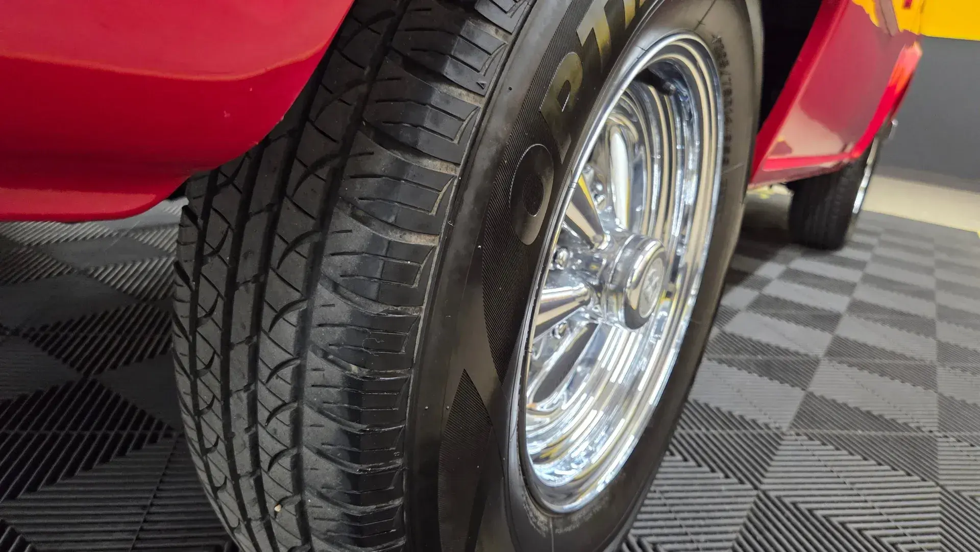 1965 Ford E100 Econoline