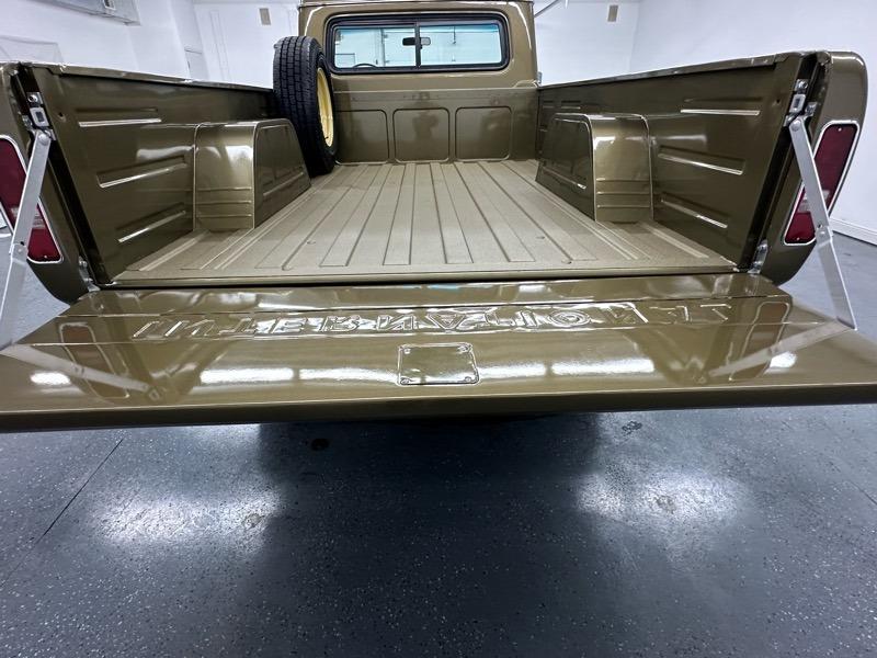 1973 International Harvester 1210 Camper Special