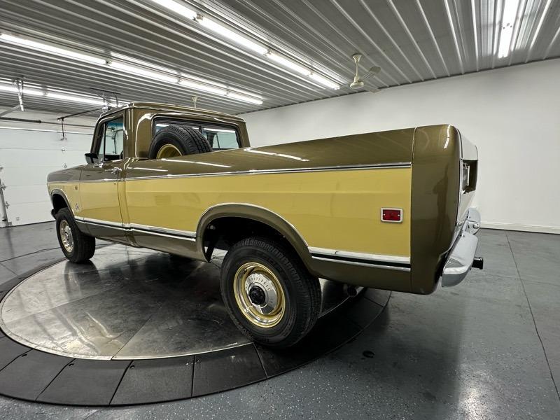 1973 International Harvester 1210 Camper Special