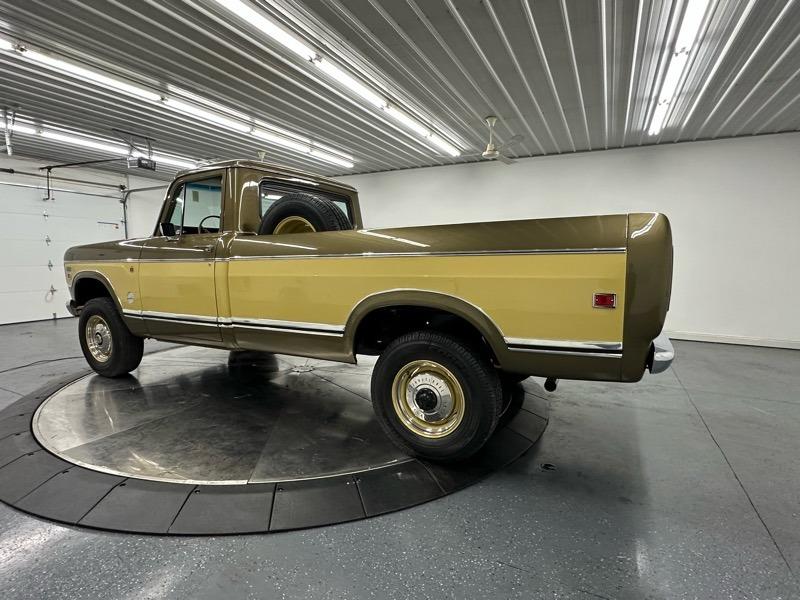 1973 International Harvester 1210 Camper Special