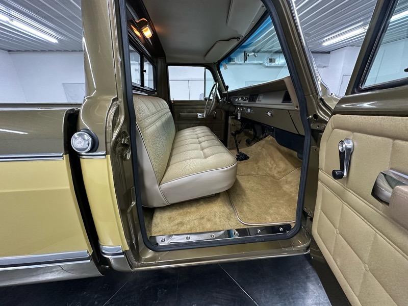 1973 International Harvester 1210 Camper Special
