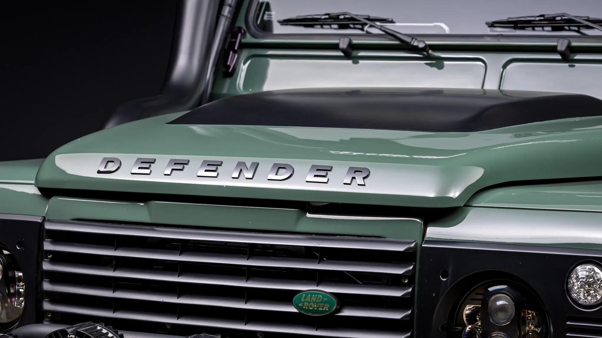 1987 Land Rover Defender