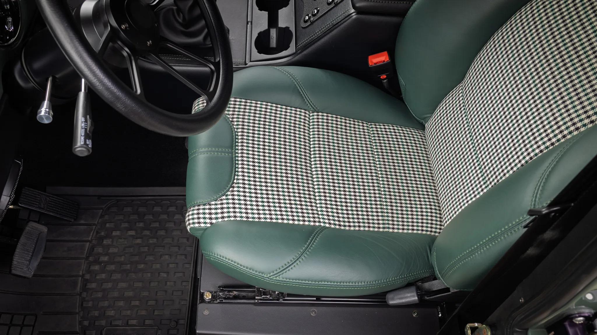 1987 Land Rover Defender