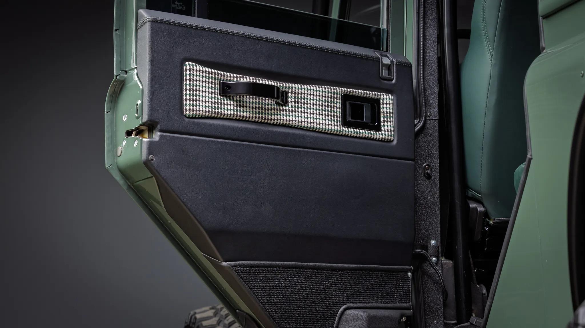 1987 Land Rover Defender