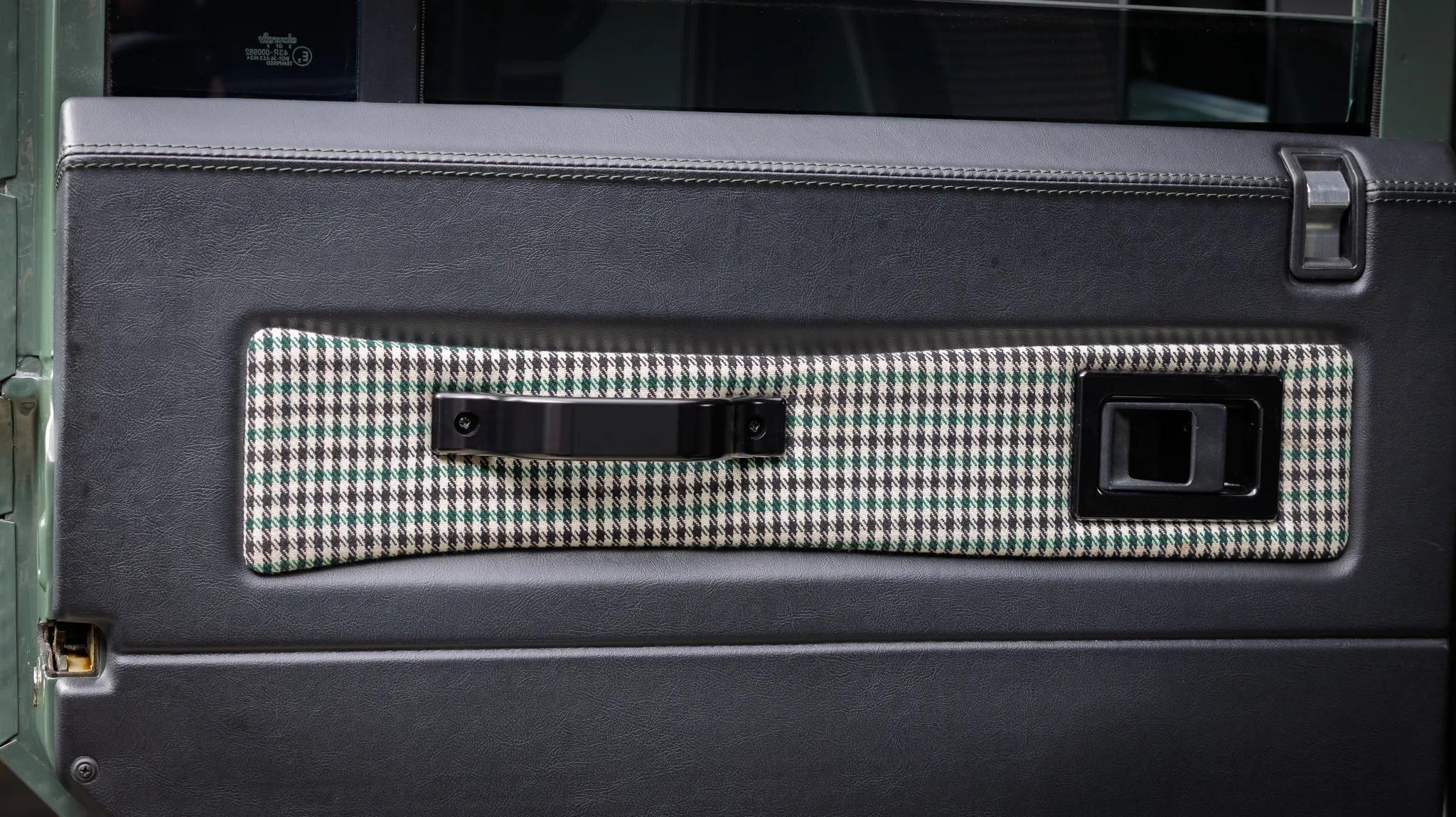 1987 Land Rover Defender